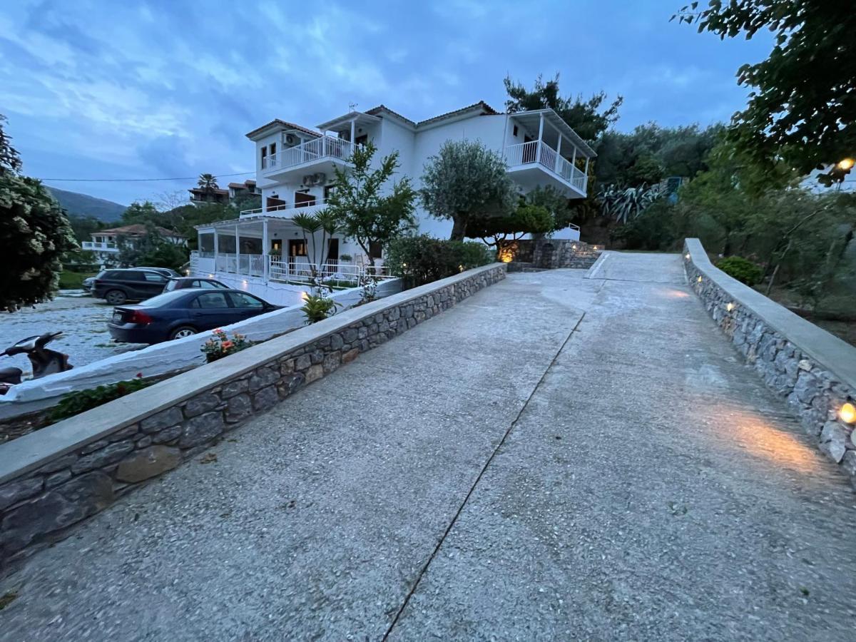 Golden Evelyn Aparthotel Agia Paraskevi  Exterior photo